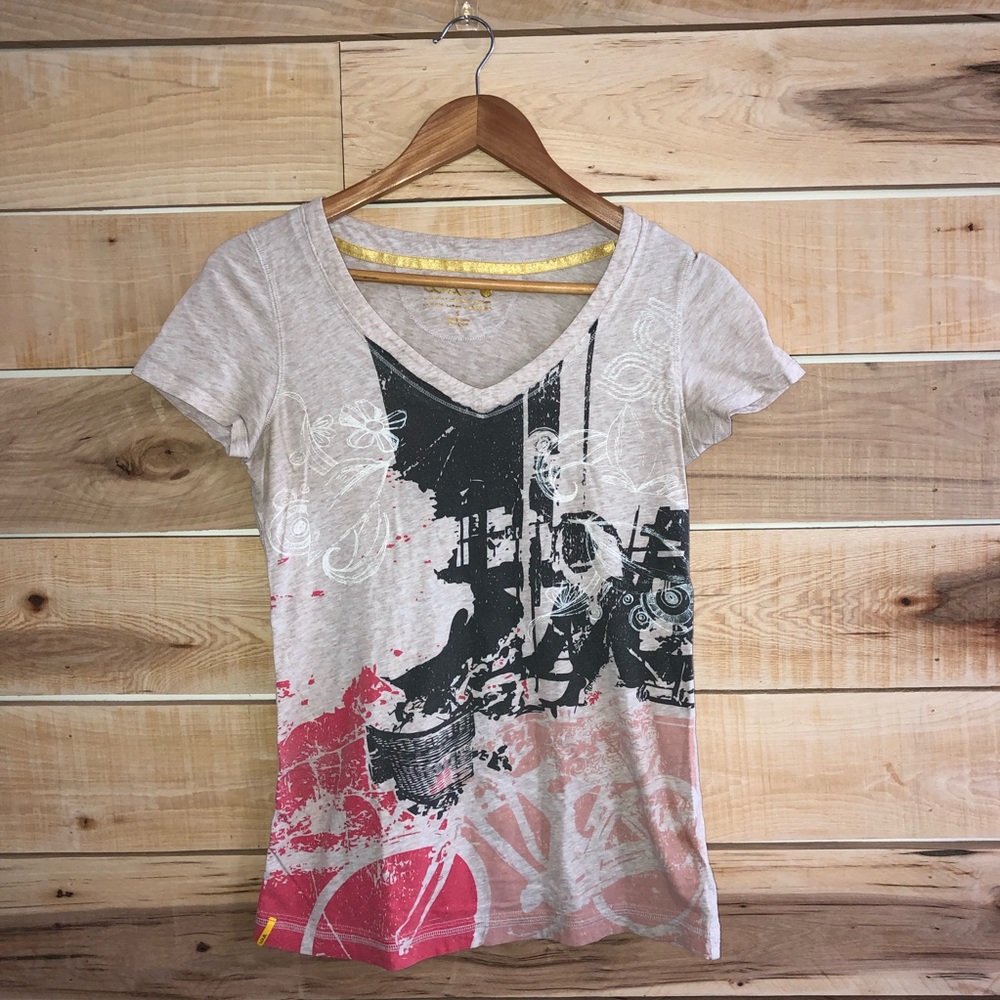 Lolë Graphic T-shirt size S